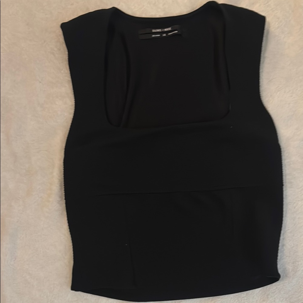 Black Sleeveless Women's Top
